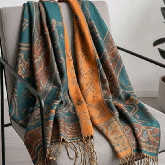 Ladies Elegant Peacock Scarf - Picture 4 of 5